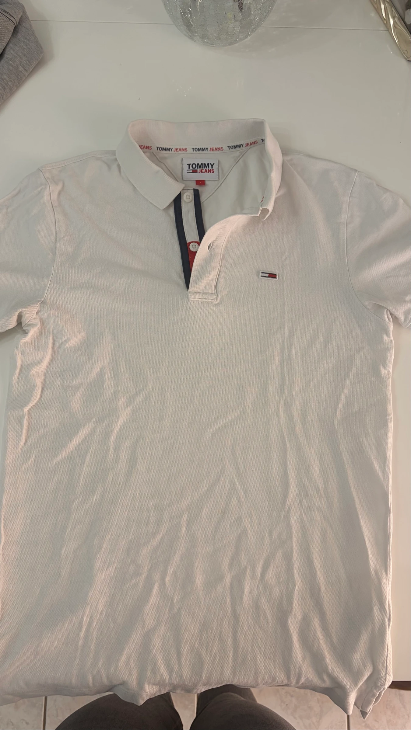 Polo Tommy Hilfiger homem branco tamanho P – Logo bordado – bom estado – photo 4